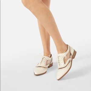 Cream Oxford, Flats - JustFab